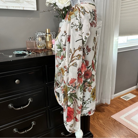 Charlotte Russe Floral Ruffle Sleeve Sheer Peasant Blouse | Size M - Picture 7 of 13